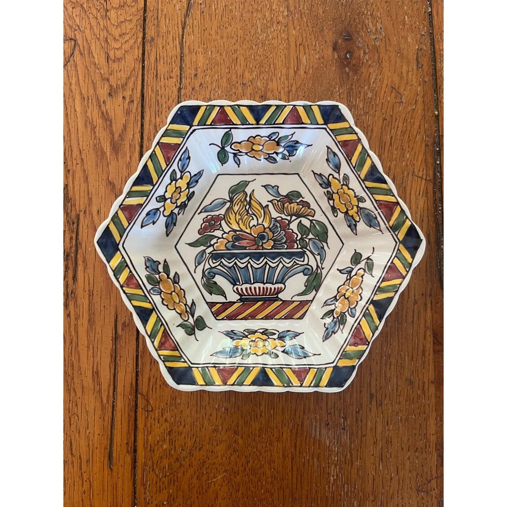 Vintage Makkum Holland Hand Painted Delft Polychrome Hexagon Candy Dish